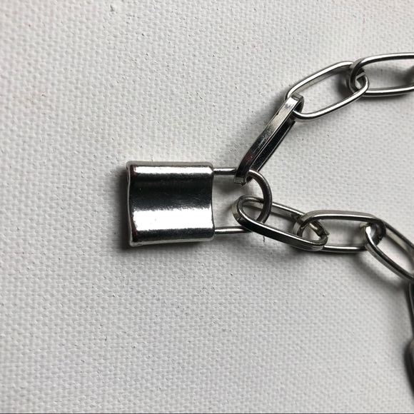 Lock Paperchain necklace silver tone chunky links - Picture 3 of 6